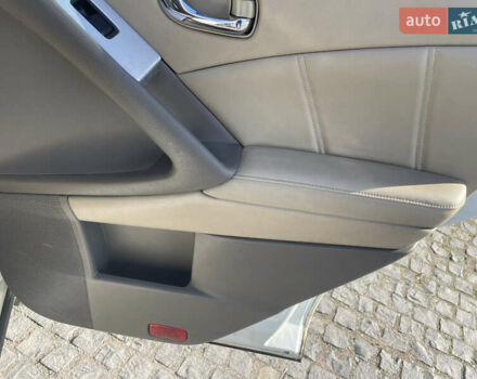 Белый Ниссан Мурано, объемом двигателя 2.49 л и пробегом 280 тыс. км за 10600 $, фото 4 на Automoto.ua