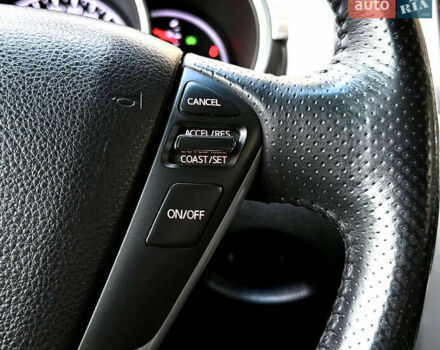 Белый Ниссан Мурано, объемом двигателя 3.5 л и пробегом 160 тыс. км за 10990 $, фото 21 на Automoto.ua