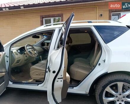 Белый Ниссан Мурано, объемом двигателя 3.5 л и пробегом 207 тыс. км за 11000 $, фото 6 на Automoto.ua