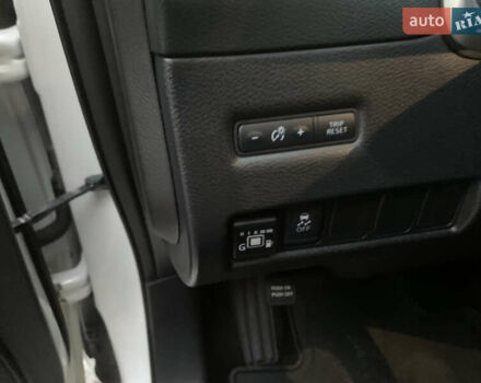 Белый Ниссан Мурано, объемом двигателя 3.5 л и пробегом 158 тыс. км за 13500 $, фото 13 на Automoto.ua