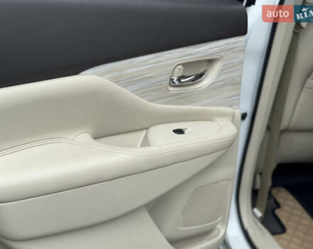 Белый Ниссан Мурано, объемом двигателя 3.5 л и пробегом 130 тыс. км за 13499 $, фото 55 на Automoto.ua