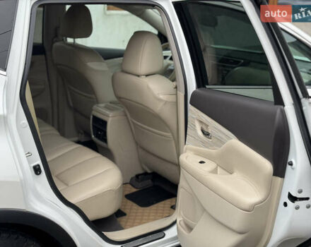 Белый Ниссан Мурано, объемом двигателя 3.5 л и пробегом 130 тыс. км за 13499 $, фото 19 на Automoto.ua