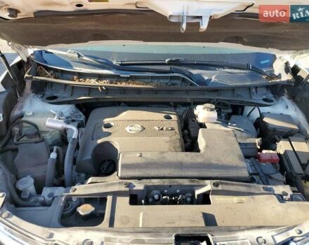 Белый Ниссан Мурано, объемом двигателя 3.5 л и пробегом 154 тыс. км за 1700 $, фото 11 на Automoto.ua