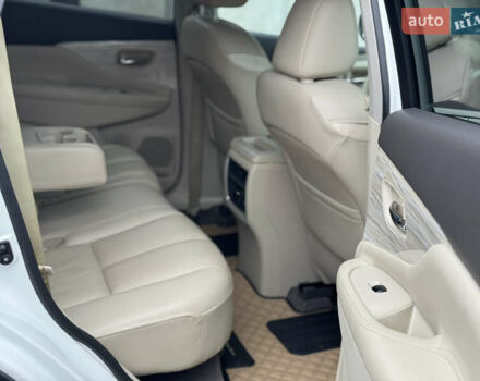 Белый Ниссан Мурано, объемом двигателя 3.5 л и пробегом 130 тыс. км за 13499 $, фото 18 на Automoto.ua