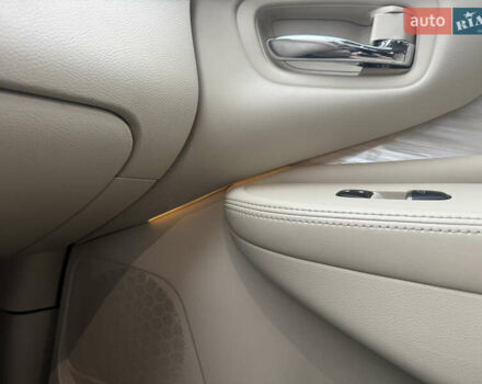 Белый Ниссан Мурано, объемом двигателя 3.5 л и пробегом 130 тыс. км за 13499 $, фото 1 на Automoto.ua