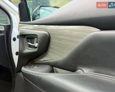 Білий Ніссан Мурано, об'ємом двигуна 3.5 л та пробігом 130 тис. км за 14999 $, фото 42 на Automoto.ua