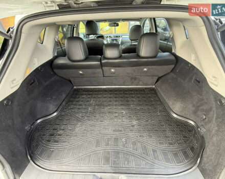 Белый Ниссан Мурано, объемом двигателя 3.5 л и пробегом 130 тыс. км за 15800 $, фото 51 на Automoto.ua