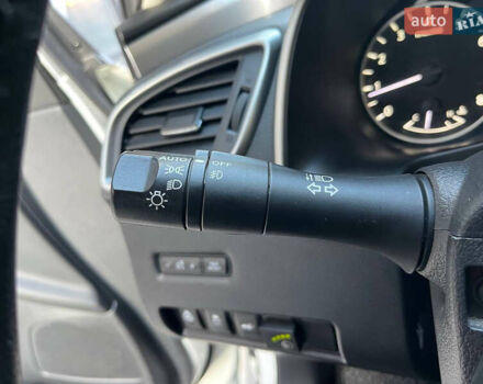 Белый Ниссан Мурано, объемом двигателя 3.5 л и пробегом 177 тыс. км за 14900 $, фото 26 на Automoto.ua