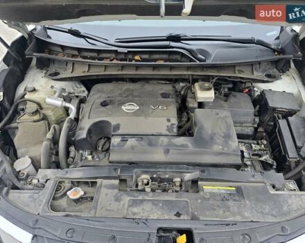 Белый Ниссан Мурано, объемом двигателя 3.5 л и пробегом 82 тыс. км за 21000 $, фото 31 на Automoto.ua