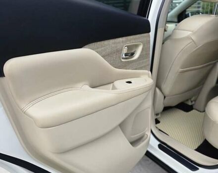 Белый Ниссан Мурано, объемом двигателя 3.5 л и пробегом 82 тыс. км за 21000 $, фото 16 на Automoto.ua