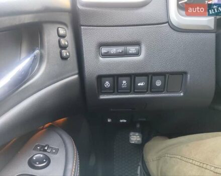 Белый Ниссан Мурано, объемом двигателя 3.5 л и пробегом 91 тыс. км за 22000 $, фото 10 на Automoto.ua