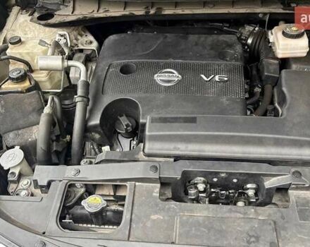 Белый Ниссан Мурано, объемом двигателя 3.5 л и пробегом 70 тыс. км за 22000 $, фото 8 на Automoto.ua