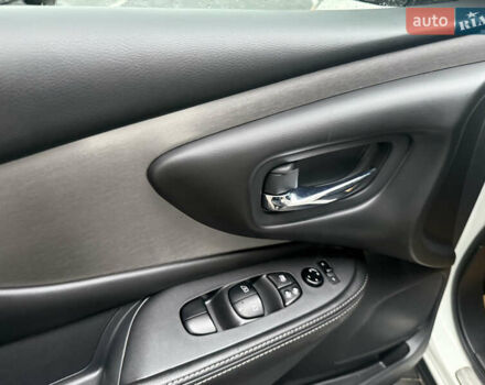 Білий Ніссан Мурано, об'ємом двигуна 3.5 л та пробігом 89 тис. км за 22500 $, фото 40 на Automoto.ua