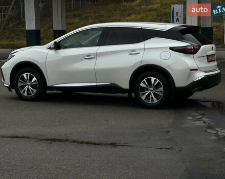 Белый Ниссан Мурано, объемом двигателя 3.5 л и пробегом 57 тыс. км за 19000 $, фото 6 на Automoto.ua