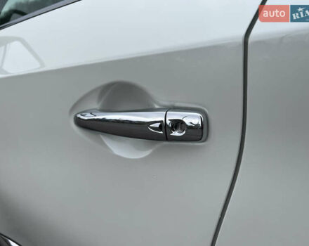 Белый Ниссан Мурано, объемом двигателя 3.5 л и пробегом 57 тыс. км за 19000 $, фото 40 на Automoto.ua