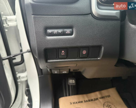 Білий Ніссан Мурано, об'ємом двигуна 3.5 л та пробігом 89 тис. км за 22500 $, фото 44 на Automoto.ua