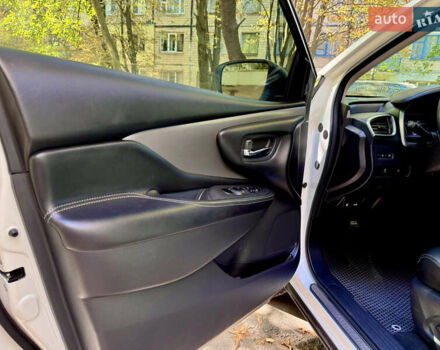 Белый Ниссан Мурано, объемом двигателя 3.5 л и пробегом 57 тыс. км за 19100 $, фото 11 на Automoto.ua