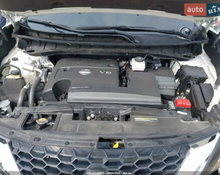 Белый Ниссан Мурано, объемом двигателя 3.5 л и пробегом 90 тыс. км за 12500 $, фото 10 на Automoto.ua