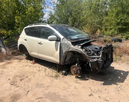 Белый Ниссан Мурано, объемом двигателя 0 л и пробегом 228 тыс. км за 3200 $, фото 1 на Automoto.ua