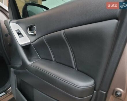 Бежевый Ниссан Мурано, объемом двигателя 3.5 л и пробегом 184 тыс. км за 11350 $, фото 68 на Automoto.ua