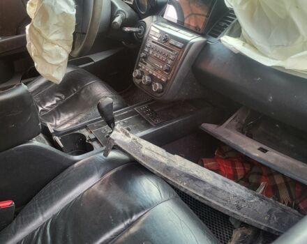 Черный Ниссан Мурано, объемом двигателя 3.5 л и пробегом 270 тыс. км за 2200 $, фото 7 на Automoto.ua