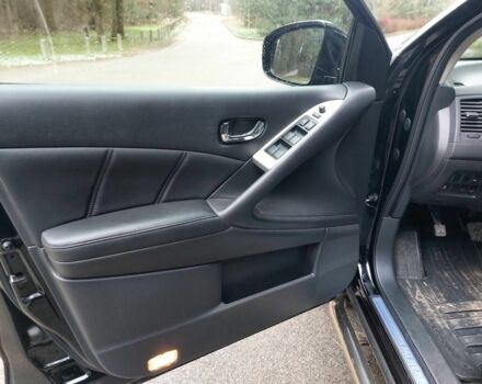 Черный Ниссан Мурано, объемом двигателя 3.5 л и пробегом 189 тыс. км за 13000 $, фото 6 на Automoto.ua