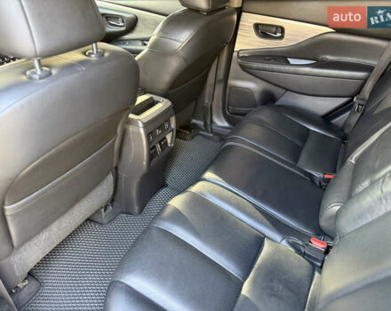 Черный Ниссан Мурано, объемом двигателя 3.5 л и пробегом 166 тыс. км за 16700 $, фото 7 на Automoto.ua