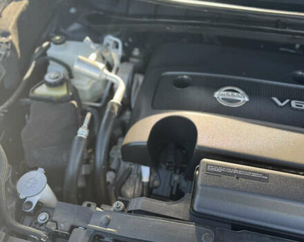 Черный Ниссан Мурано, объемом двигателя 3.5 л и пробегом 118 тыс. км за 19700 $, фото 11 на Automoto.ua