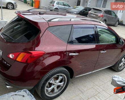 Красный Ниссан Мурано, объемом двигателя 3.5 л и пробегом 200 тыс. км за 5000 $, фото 4 на Automoto.ua