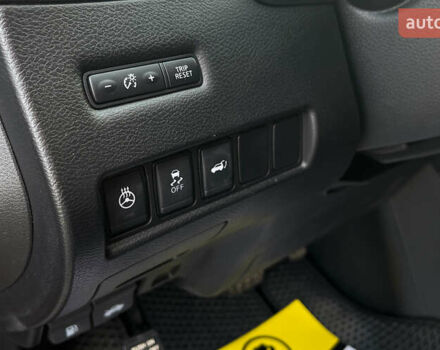 Красный Ниссан Мурано, объемом двигателя 3.5 л и пробегом 143 тыс. км за 18800 $, фото 12 на Automoto.ua