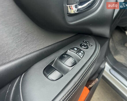 Сірий Ніссан Мурано, об'ємом двигуна 3.5 л та пробігом 39 тис. км за 21500 $, фото 20 на Automoto.ua