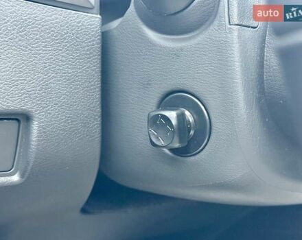 Серый Ниссан Мурано, объемом двигателя 3.5 л и пробегом 32 тыс. км за 24300 $, фото 25 на Automoto.ua