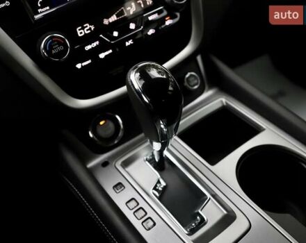 Серый Ниссан Мурано, объемом двигателя 3.5 л и пробегом 1 тыс. км за 26899 $, фото 117 на Automoto.ua