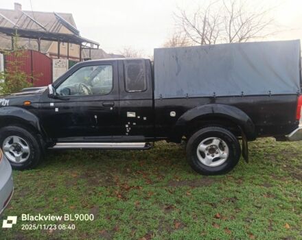 Чорний Ніссан НП, об'ємом двигуна 2 л та пробігом 420 тис. км за 5500 $, фото 5 на Automoto.ua