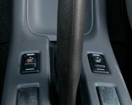 Черный Ниссан НП, объемом двигателя 2.5 л и пробегом 220 тыс. км за 14999 $, фото 19 на Automoto.ua