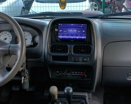 Черный Ниссан НП, объемом двигателя 2.5 л и пробегом 220 тыс. км за 14999 $, фото 16 на Automoto.ua