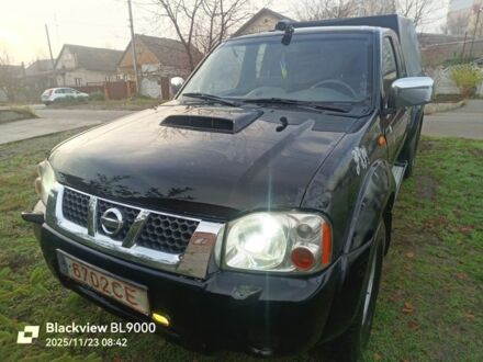 Чорний Ніссан НП, об'ємом двигуна 2 л та пробігом 420 тис. км за 5500 $, фото 1 на Automoto.ua