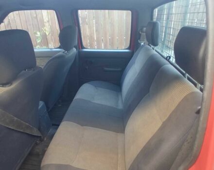 Красный Ниссан НП, объемом двигателя 2.5 л и пробегом 286 тыс. км за 4985 $, фото 11 на Automoto.ua