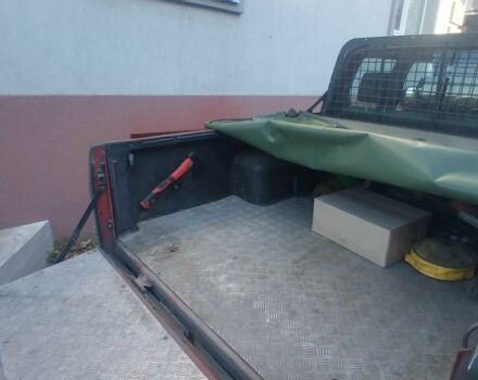 Красный Ниссан НП, объемом двигателя 2.5 л и пробегом 286 тыс. км за 4985 $, фото 15 на Automoto.ua