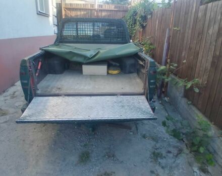 Красный Ниссан НП, объемом двигателя 2.5 л и пробегом 286 тыс. км за 4985 $, фото 14 на Automoto.ua