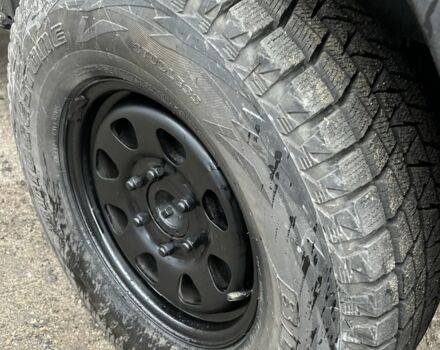 Зелений Ніссан НП, об'ємом двигуна 2.5 л та пробігом 200 тис. км за 8700 $, фото 7 на Automoto.ua