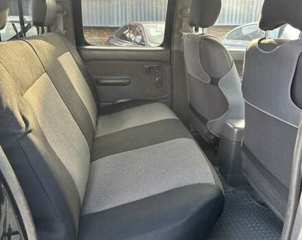 Черный Ниссан НП300, объемом двигателя 2.49 л и пробегом 299 тыс. км за 8750 $, фото 9 на Automoto.ua