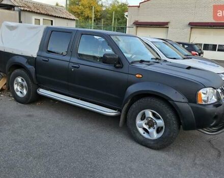 Черный Ниссан НП300, объемом двигателя 2.49 л и пробегом 153 тыс. км за 10900 $, фото 1 на Automoto.ua