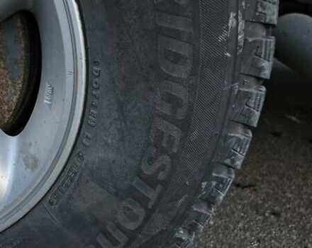 Черный Ниссан НП300, объемом двигателя 2.49 л и пробегом 153 тыс. км за 10900 $, фото 3 на Automoto.ua