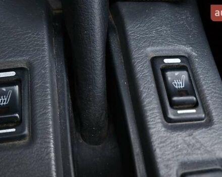 Черный Ниссан НП300, объемом двигателя 2.49 л и пробегом 153 тыс. км за 10900 $, фото 7 на Automoto.ua