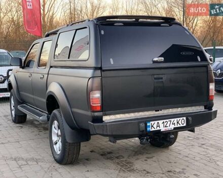 Чорний Ніссан НП300, об'ємом двигуна 2.5 л та пробігом 220 тис. км за 14999 $, фото 17 на Automoto.ua