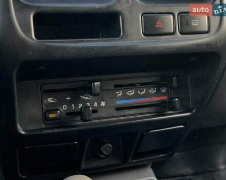 Чорний Ніссан НП300, об'ємом двигуна 2.5 л та пробігом 220 тис. км за 14999 $, фото 46 на Automoto.ua