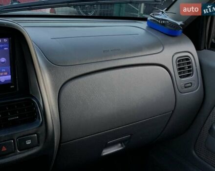 Чорний Ніссан НП300, об'ємом двигуна 2.5 л та пробігом 220 тис. км за 14999 $, фото 48 на Automoto.ua