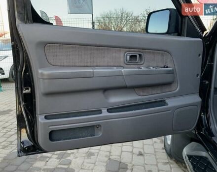 Чорний Ніссан НП300, об'ємом двигуна 2.5 л та пробігом 220 тис. км за 14999 $, фото 22 на Automoto.ua