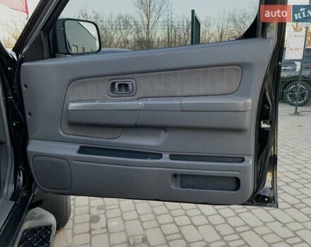 Чорний Ніссан НП300, об'ємом двигуна 2.5 л та пробігом 220 тис. км за 14999 $, фото 30 на Automoto.ua